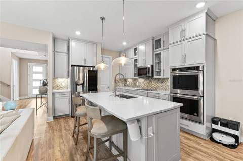 7043 Carrickbend Lane, Orlando FL - photo 14 of 72
