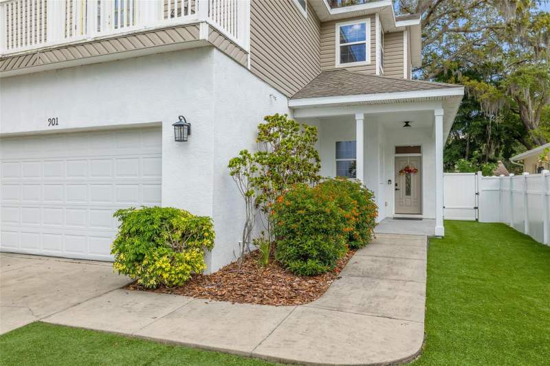 4 bedroom Single Family Residence at 901 Virginia Avenue, Orange Heights, Tarpon Springs — photo 2