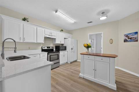 925 Gillingham Court, Kissimmee FL - photo 13 of 42