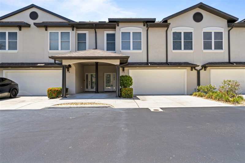 3 bedroom Townhouse at 771 Date Palm Lane, Villas At Date Palm, St Petersburg — photo 1