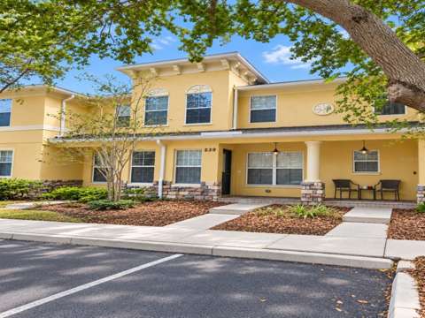 239 Castlekeeper Pl, starter home for sale in Valrico