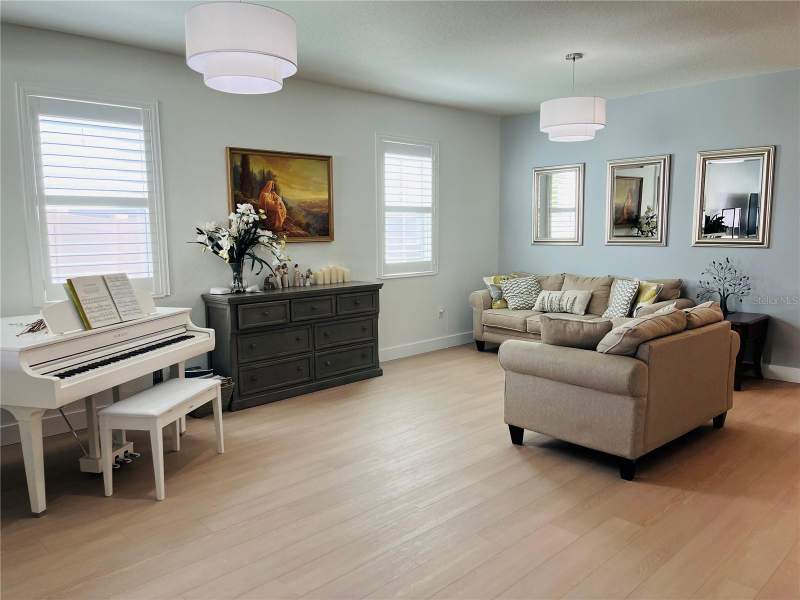 5 bedroom Single Family Residence at 14037 Pecan Orchard Drive, Orchard Pk/Stillwater Xing Ph, Winter Garden — photo 4
