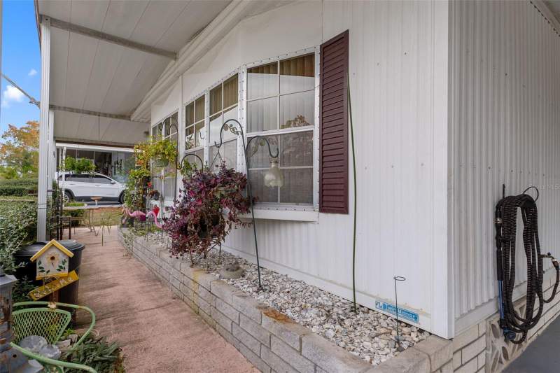 2 bedroom Manufactured Home at 12118 Fairway Avenue, High Point Mh Sub, Brooksville — photo 5