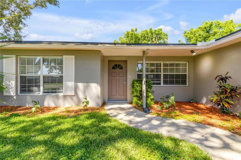 3 bedroom Single Family Residence at 1270 E Fowler Drive, Deltona Lakes Unit 10 In 25 & 36 18 30, Deltona — photo 4