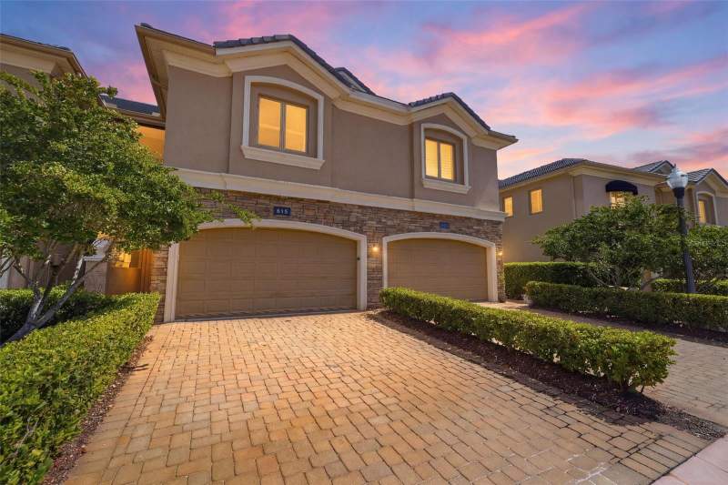3 bedroom Townhouse at 615 Saxony Boulevard, Saxony Place At Carillon, St Petersburg — photo 2
