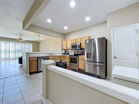4842 Barnstead Drive, Riverview FL - photo 9 of 33