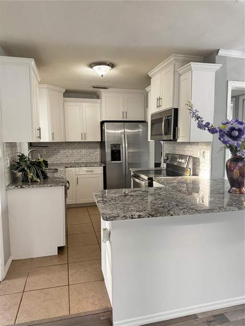 309 Belle Claire Place, Temple Terrace FL - photo 11 of 40