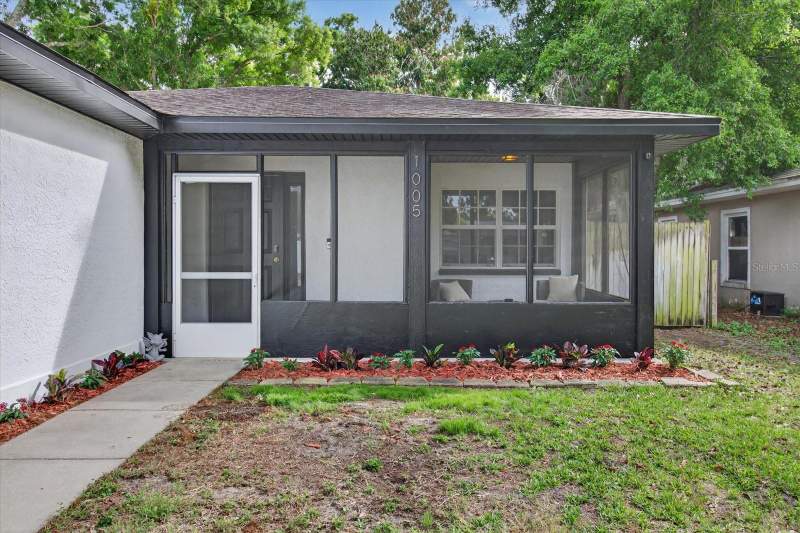 4 bedroom Single Family Residence at 1005 13TH AVENUE, HIGHLAND PARK, LARGO — photo 3