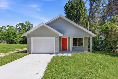 2447 SE 10Th Avenue, home for sale in Gainesville 32641
