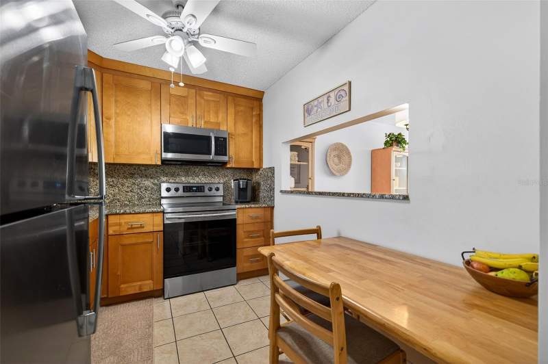 2 bedroom Condominium at 7625 Sun Island Drive #207, Bay Island Group 7, South Pasadena — photo 4