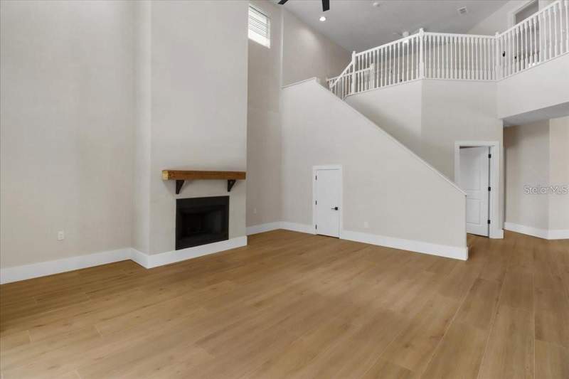 5 bedroom Single Family Residence at 14024 CHERRY BUSH COURT, WATERFORD CHASE, ORLANDO — photo 3