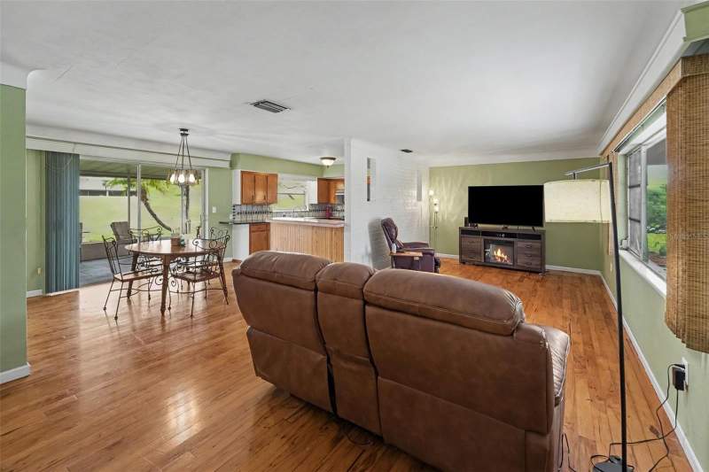 2 bedroom Single Family Residence at 6026 44th Avenue, Kenneth City, Kenneth City — photo 2