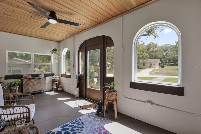 3 bedroom Single Family Residence at 235 E Beach Street, Groveland, Groveland — photo 4
