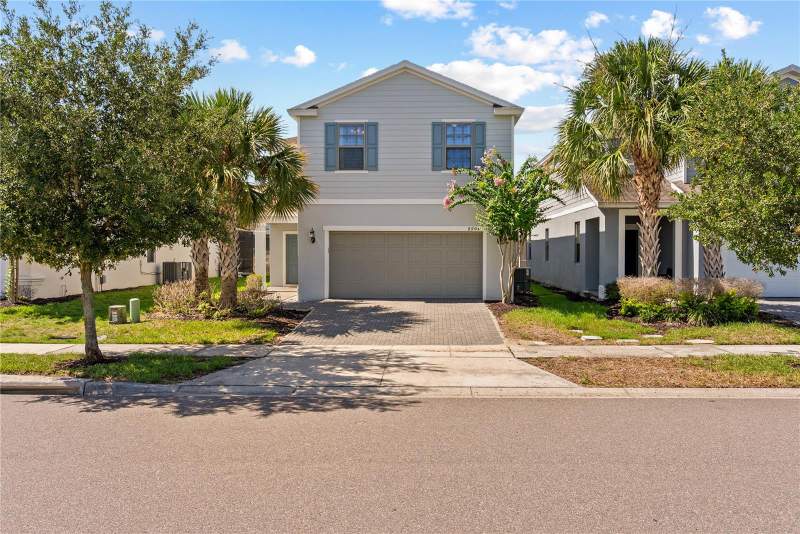 5 bedroom Single Family Residence at 8904 Prague Way, Windsor At Westside, Kissimmee — photo 2