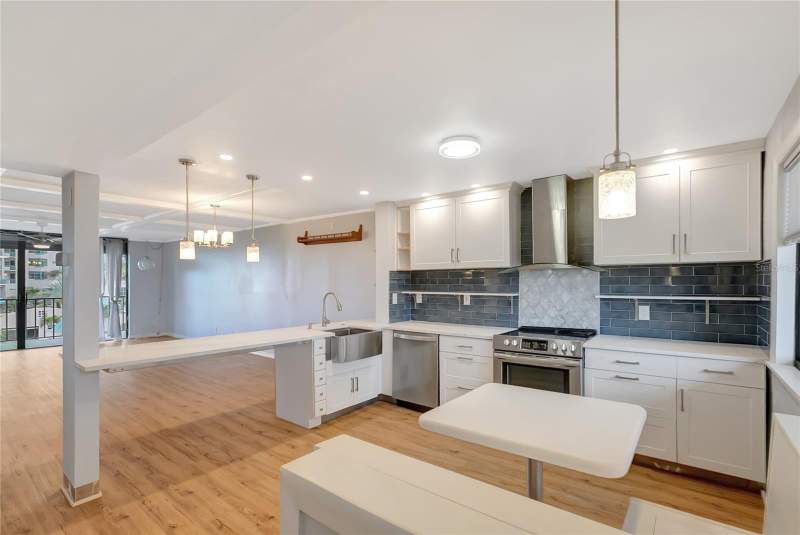 2 bedroom Condominium at 1581 Gulf Boulevard #302N, Harbour The Condo, Clearwater Beach — photo 5