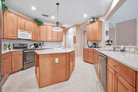 8344 Bowden Way, Windermere FL - photo 10 of 44