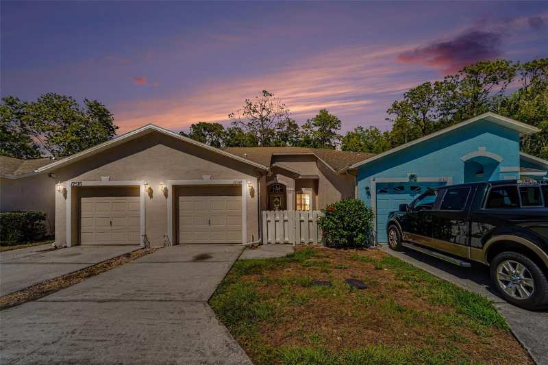 2 bedroom Townhouse at 12514 Hollybrook Lane, Shadow Run, Hudson — photo 1