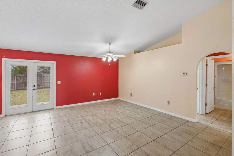4 bedroom Single Family Residence at 10752 Anna Belle Avenue, Hilltop Unit #3, Leesburg — photo 5
