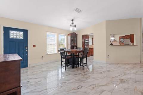 37520 Phelps Road, Zephyrhills FL - photo 7 of 40