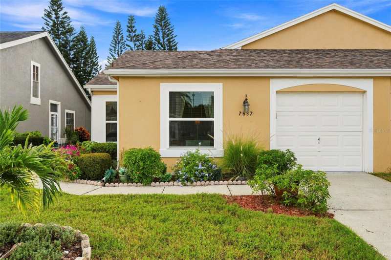 2 bedroom Villa at 7637 Balharbour Drive, Millpond Estates, New Port Richey — photo 1