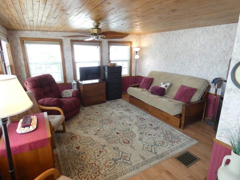 2 bedroom Mobile Home at 12674 Seminole Boulevard #S8, Midway Trailer Court Unrec, Largo — photo 2
