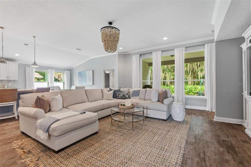 5 bedroom Single Family Residence at 43 Auberry Drive, Hidden Lakes Ph 1 Sec 3, Palm Coast — photo 2