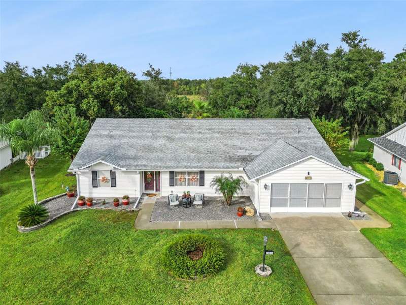 3 bedroom Single Family Residence at 26949 Racquet Circle, Highland Lakes Ph 03 Tr A-G, Leesburg — photo 2