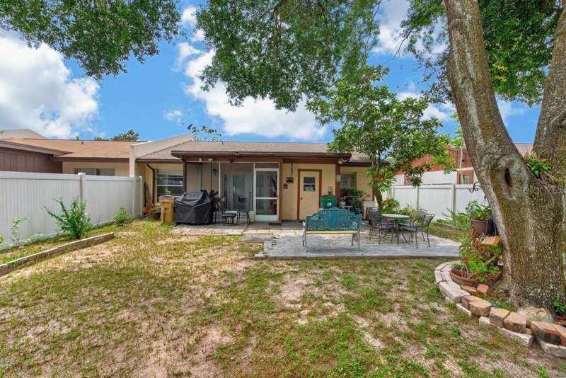 3 bedroom Townhouse at 8431 Wakulla Drive, Orange River Estates, Temple Terrace — photo 2