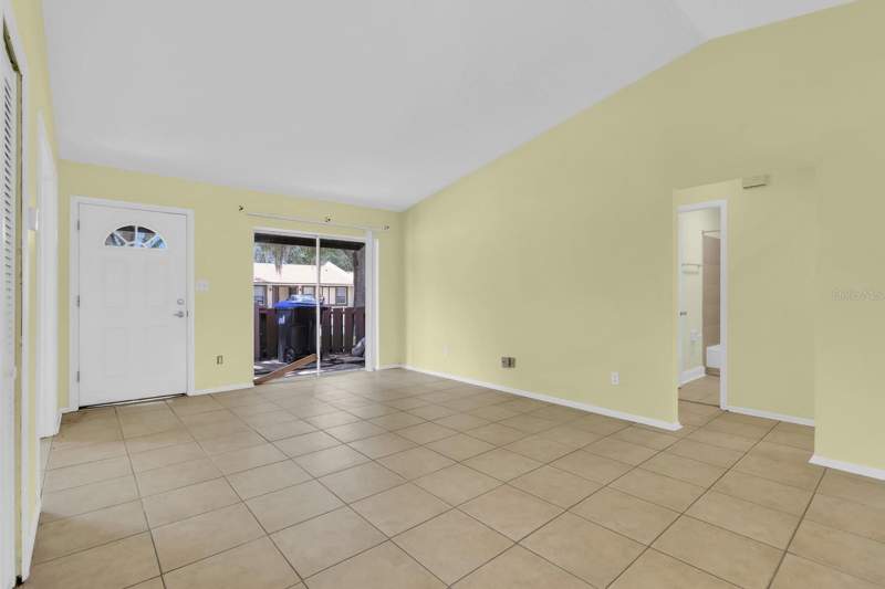 3 bedroom Single Family Residence at 3143 Stonecastle Road, Royal Manor Villas, Orlando — photo 3