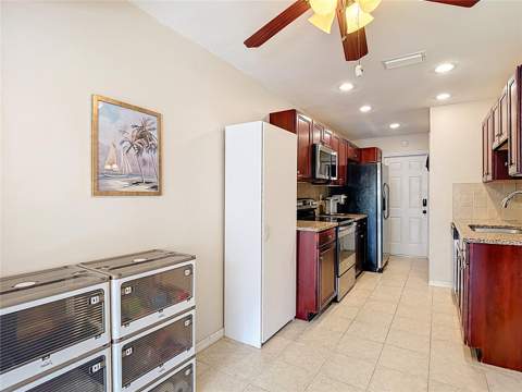 7385 Crestwood Drive, Weeki Wachee FL - photo 22 of 57
