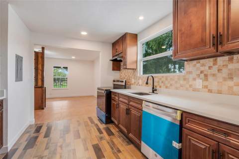 13832 Bay Lake Road, Groveland FL - photo 6 of 6