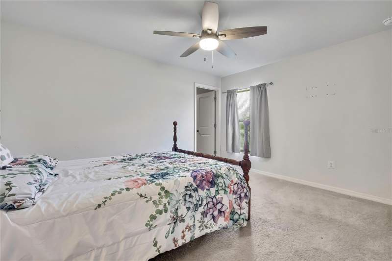 4 bedroom Single Family Residence at 13134 Osprey Avenue, Royal Highlands, Weeki Wachee — photo 4