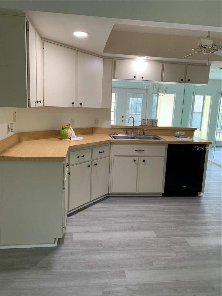 2 bedroom Single Family Residence at 1758 N Envoy Drive, Crystal River, Crystal River — photo 4