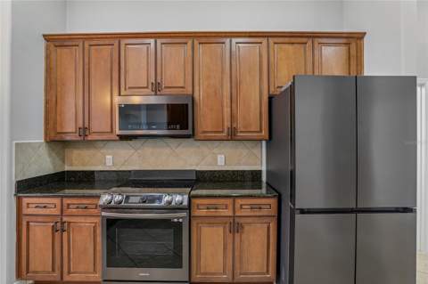 4612 Huron Bay Circle, Kissimmee FL - photo 17 of 49