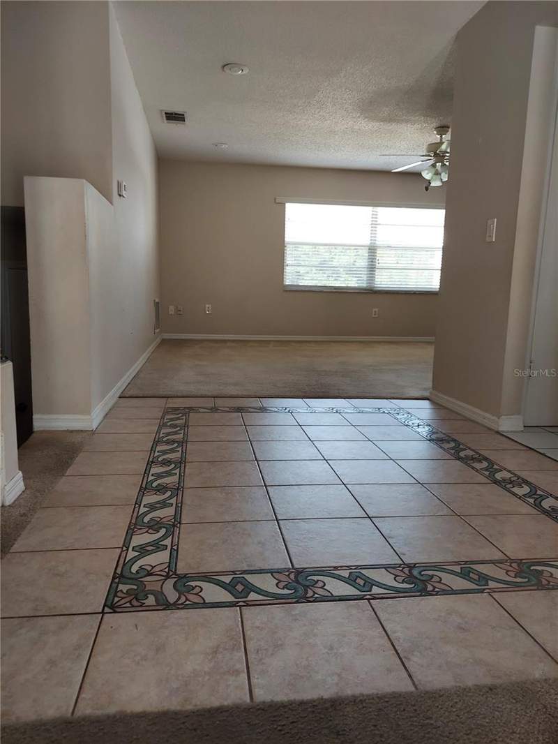 4 bedroom Single Family Residence at 8139 Laurel Tree Drive, Sand Lake Hills Sec 10, Orlando — photo 4