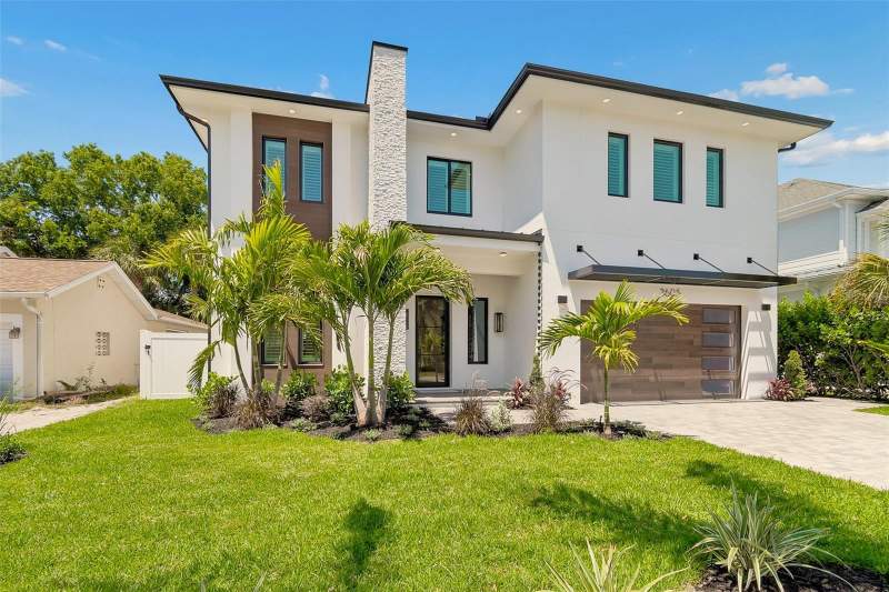 6 bedroom Single Family Residence at 3605 W Kensington Avenue, Bel Mar Rev Unit 7, Tampa — photo 2