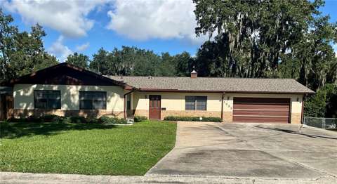 1332 Lee Court, pool for sale in Leesburg