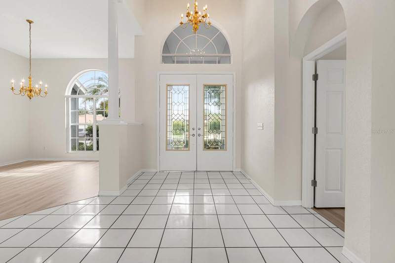 4 bedroom Single Family Residence at 2713 Clubhouse Drive, Walden Lake Unit 27 Ph 2 SE, Plant City — photo 3