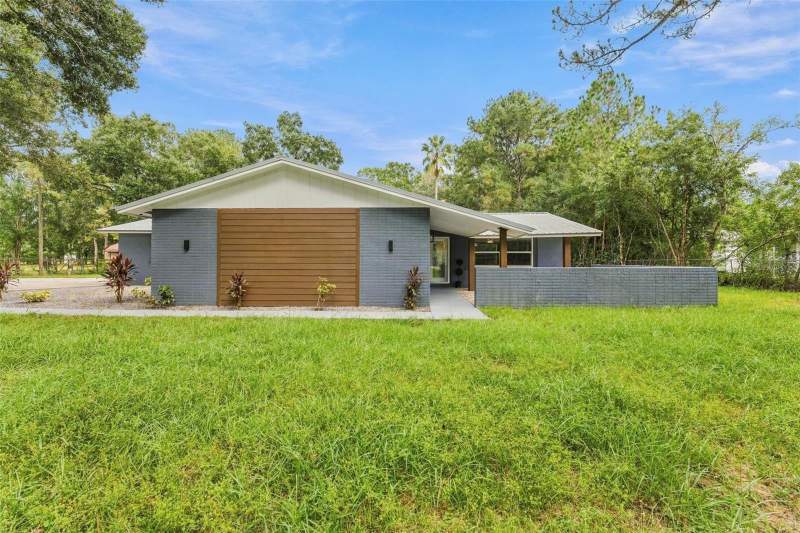 4 bedroom Single Family Residence at 17818 Deerfield Drive, Sierra Pines Unrec, Lutz — photo 2