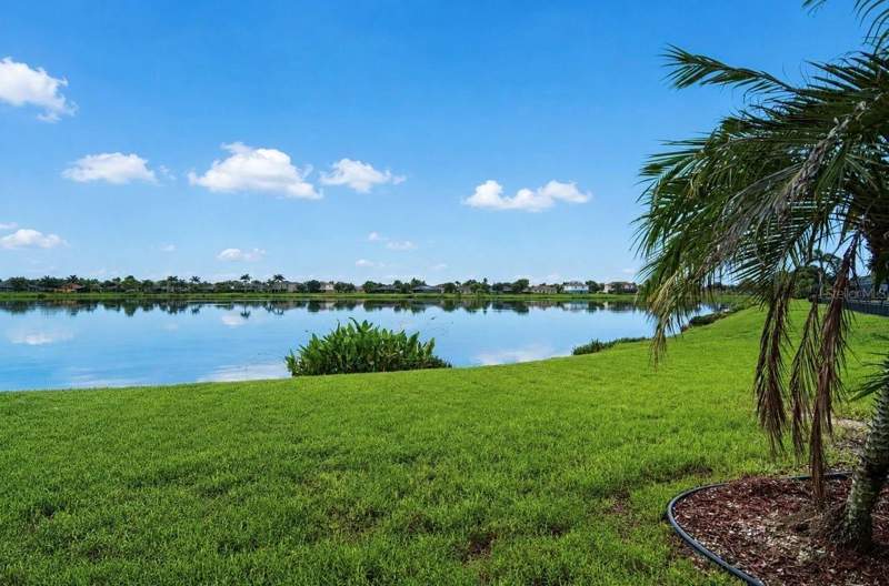 4 bedroom Single Family Residence at 5335 Sandy Shell Drive, Harbour Isles Ph 1, Apollo Beach — photo 2