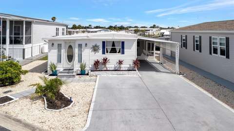 162 S Saint Thomas Circle, gated community for sale in Apollo Beach
