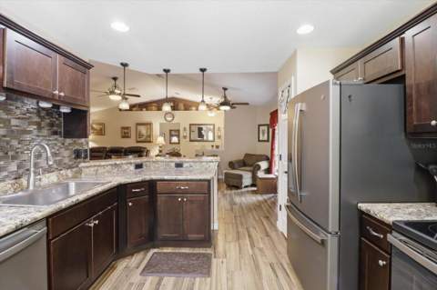 16389 Margot Road, Weeki Wachee FL - photo 15 of 44