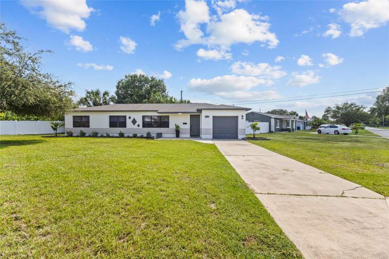 3 bedroom Single Family Residence at 1200 63rd Avenue, Meadow Lawn 2nd Add, St Petersburg — photo 3