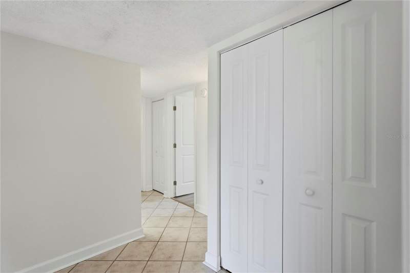 2 bedroom Condominium at 724 115 Avenue #2205, Peppertree Lake Condo, St Petersburg — photo 3