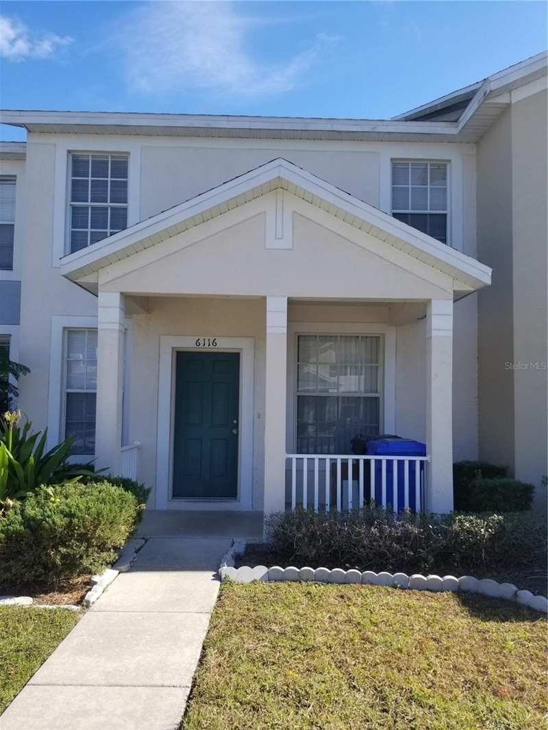 3 bedroom Townhouse at 6116 Olivedale Drive, Villages Of Bloomingdale Ph, Riverview — photo 1