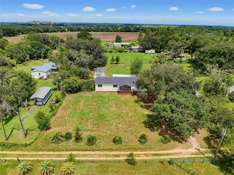 5 bedroom Manufactured Home at 11106 Fernway Lane, Zephyrhills Colony Co, Dade City — photo 2