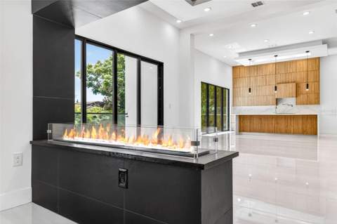 4426 W Euclid Avenue, Tampa FL - photo 12 of 59