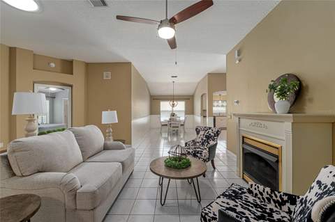 110 Chula Vista Avenue, Lady Lake FL - photo 10 of 53