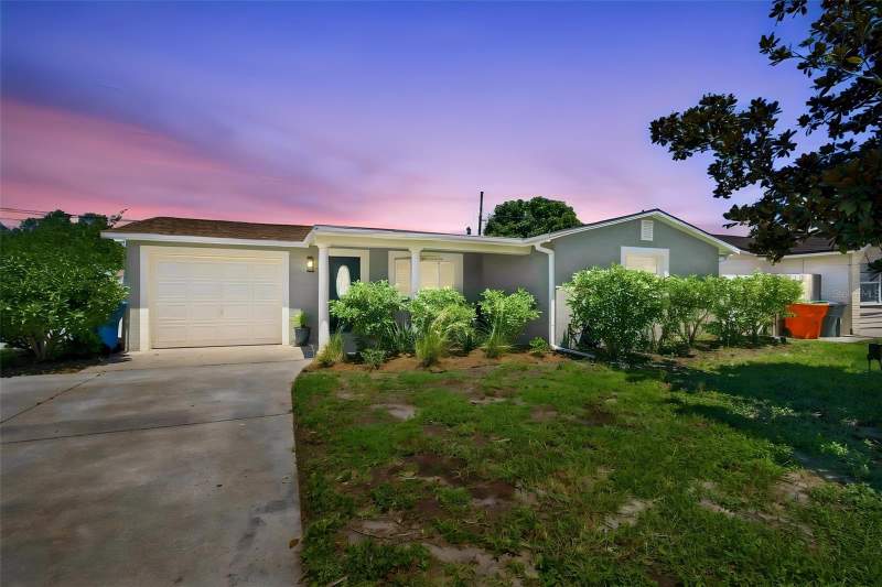 3 bedroom Single Family Residence at 8467 77TH AVENUE, BAYOU MANOR 1ST ADD, SEMINOLE — photo 1