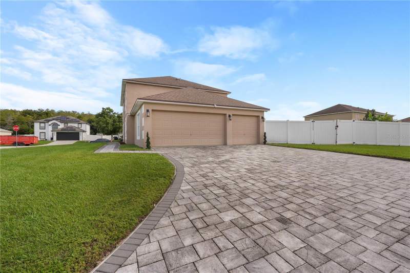 4 bedroom Single Family Residence at 2430 Marcasite Loop, Emerald Pointe Ph 3, Kissimmee — photo 4